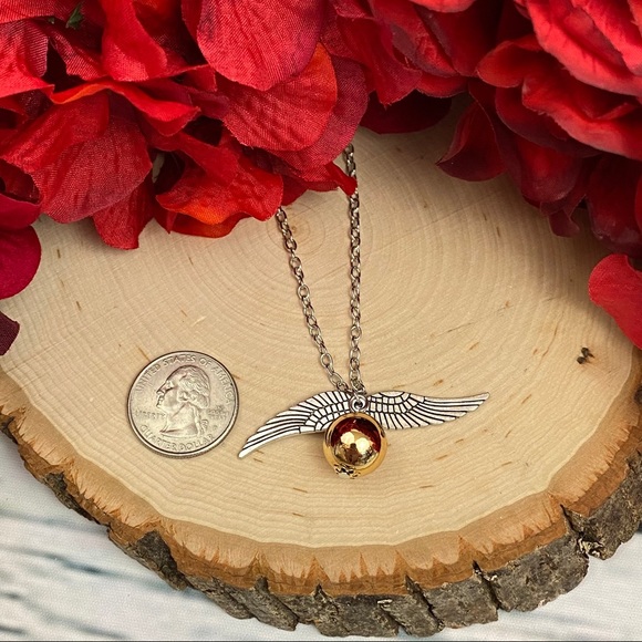Harry Potter Golden Snitch Necklace - Picture 12 of 13